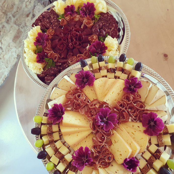 338841555_234794735610955_1705465117004051384_n